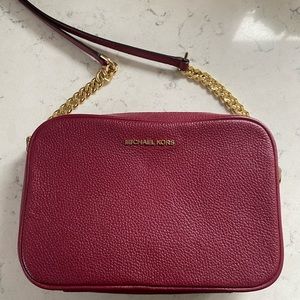 Michael Kors Handbag LIKE NEW!